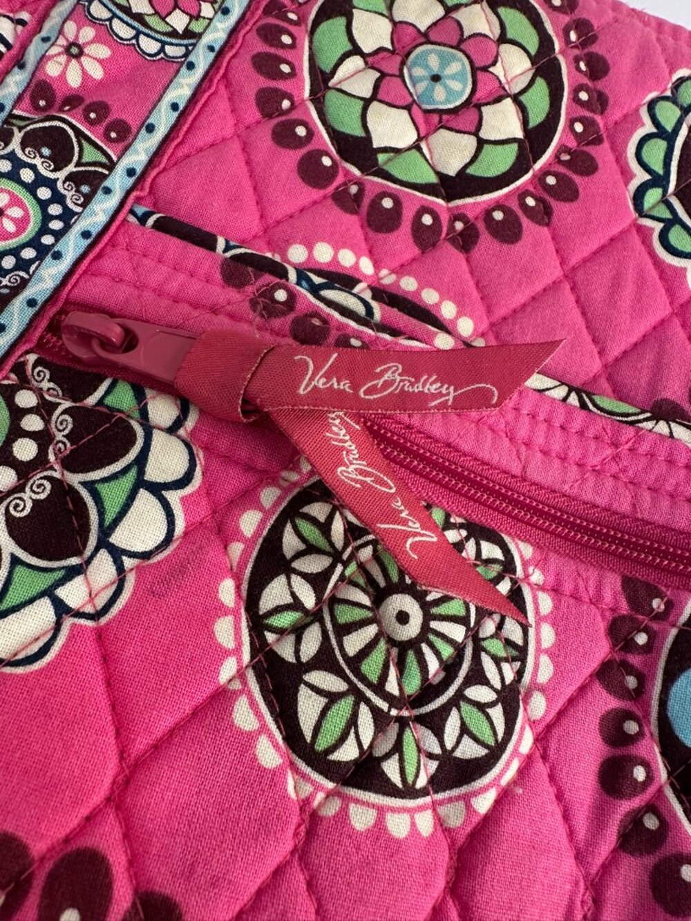 Vera Bradley Hipster Crossbody Cupcakes Pink Retired Pattern - Picture 4 of 8